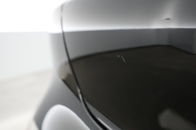 2021 Porsche Taycan — photo 32 of 38