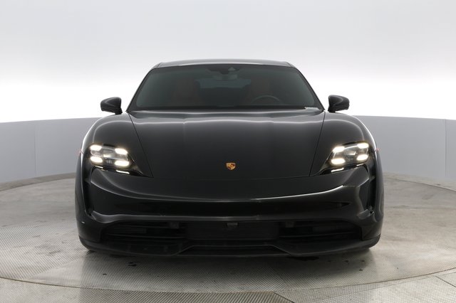 2021 Porsche Taycan — photo 6 of 38