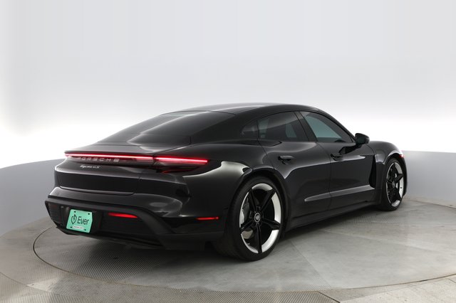 2021 Porsche Taycan — photo 2 of 38