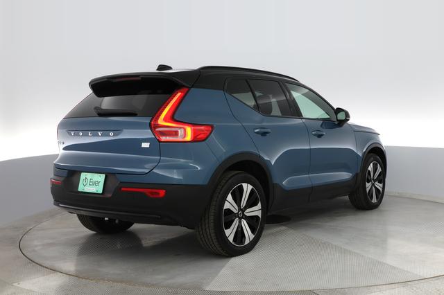 2023 Volvo XC40 Recharge — photo 2 of 25