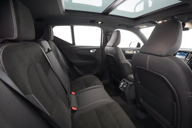 2023 Volvo XC40 Recharge — photo 20 of 25