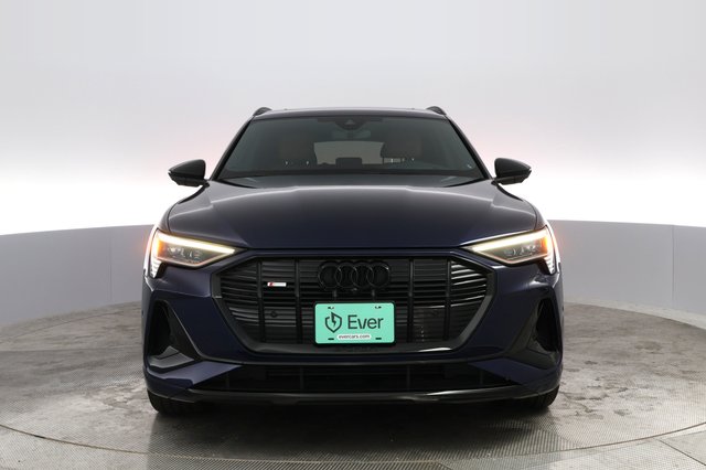2022 Audi e-tron — photo 5 of 23