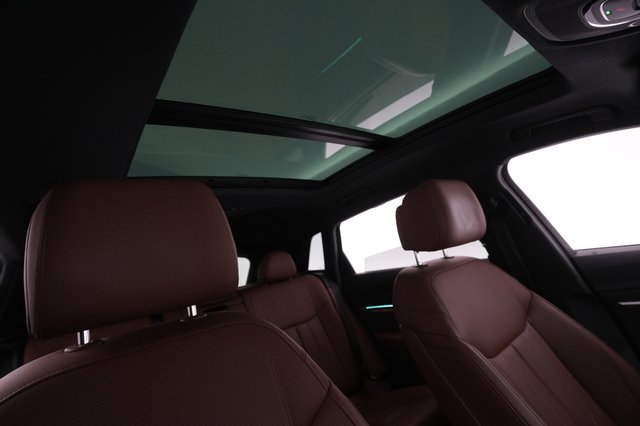 2022 Audi e-tron — photo 19 of 23