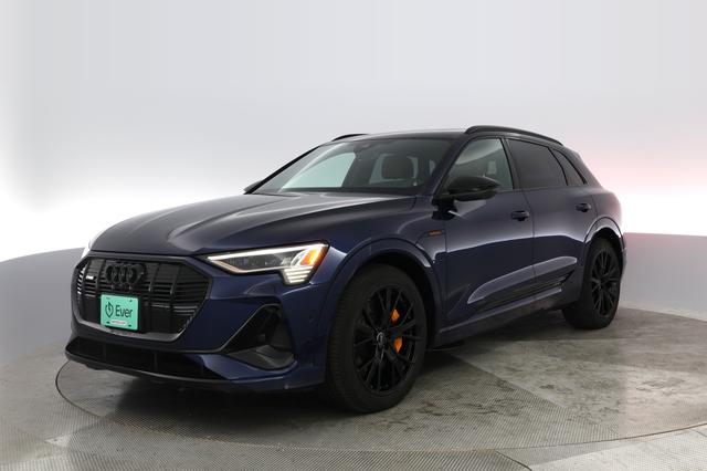 2022 Audi e-tron — VIN WA1VABGE2NB026556