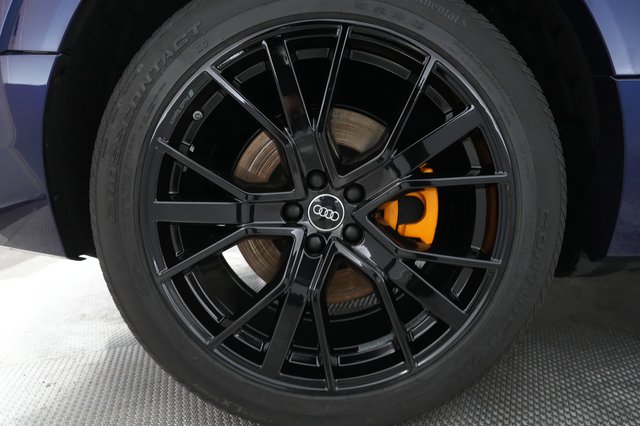 2022 Audi e-tron — photo 14 of 23