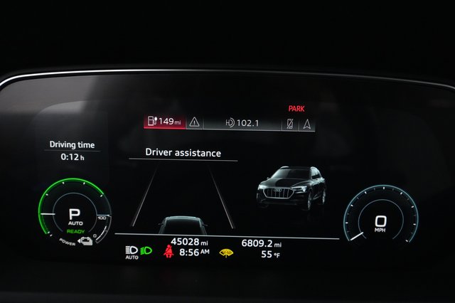 2019 Audi e-tron — photo 5 of 23