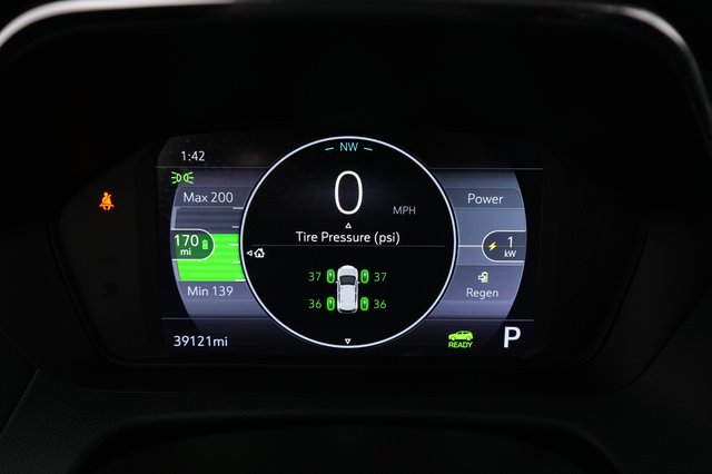 2023 Chevrolet Bolt EUV — photo 28 of 29