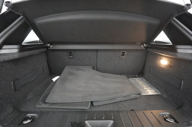2021 BMW i3 — photo 19 of 25