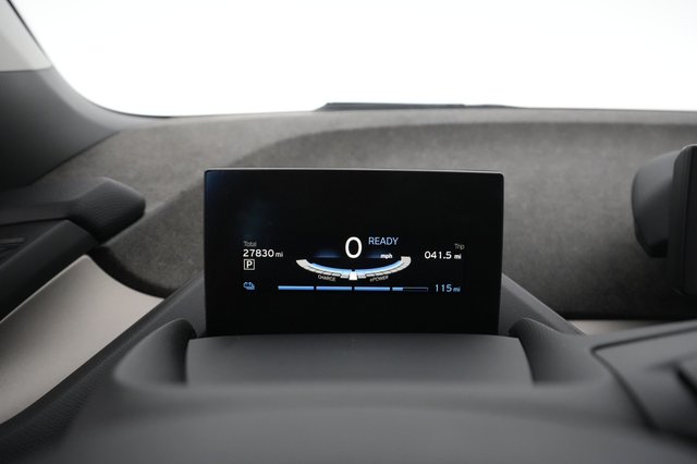 2021 BMW i3 — photo 4 of 25