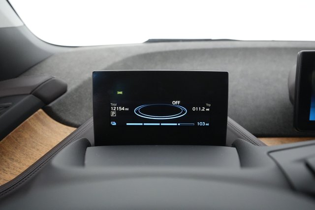 2021 BMW i3 — photo 26 of 27