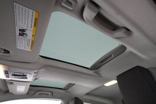 2021 BMW i3 — photo 21 of 27