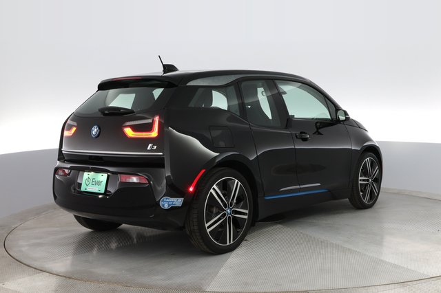2021 BMW i3 — photo 2 of 27