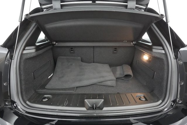 2021 BMW i3 — photo 19 of 27