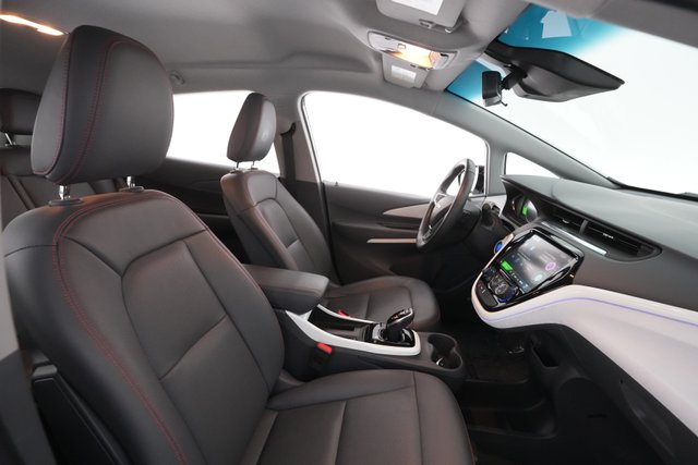 2019 Chevrolet Bolt EV — photo 17 of 25