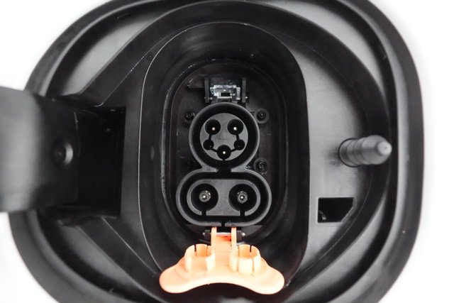 2019 Chevrolet Bolt EV — photo 18 of 25