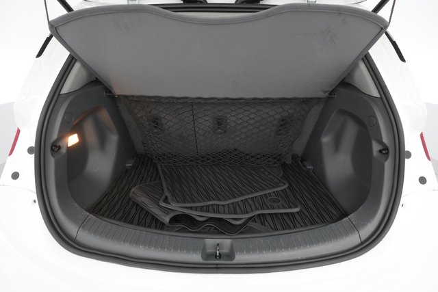 2019 Chevrolet Bolt EV — photo 19 of 25