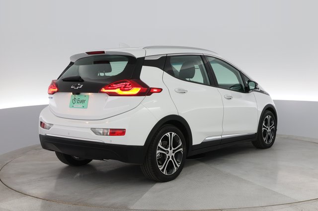 2019 Chevrolet Bolt EV — photo 2 of 25