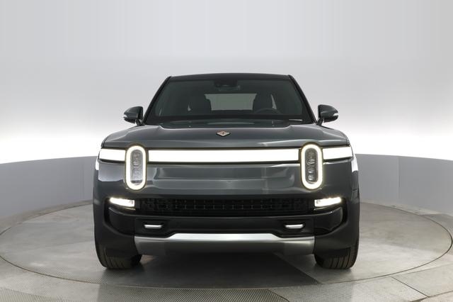 2022 Rivian R1T — photo 6 of 26