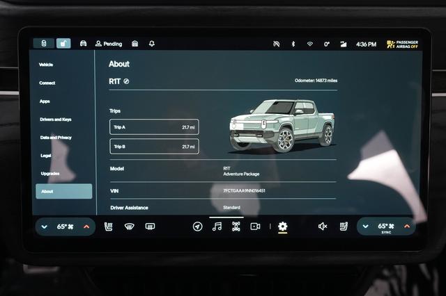 2022 Rivian R1T — photo 5 of 26