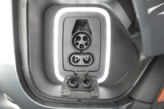 2022 Rivian R1T — photo 22 of 26