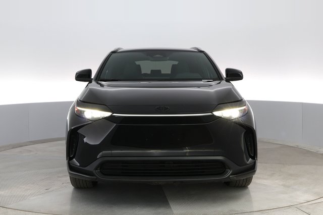 2023 Toyota bZ4X — photo 6 of 32