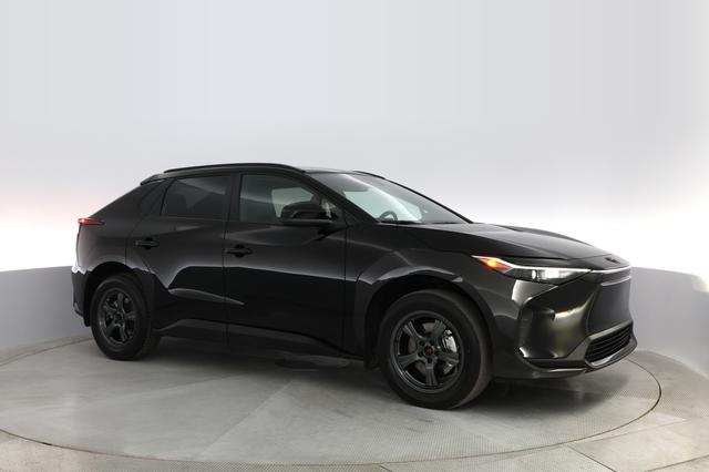 2023 Toyota bZ4X — photo 8 of 32
