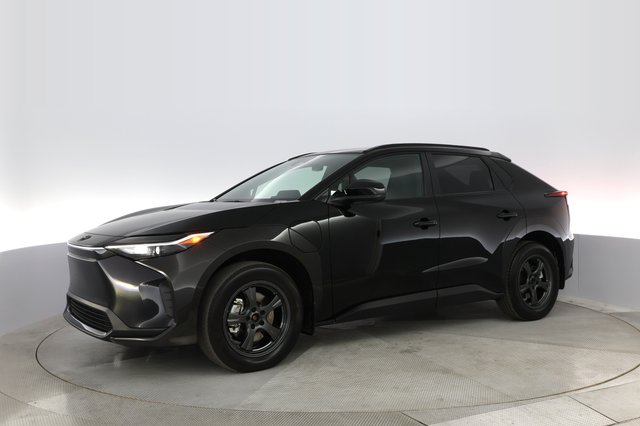 2023 Toyota bZ4X — photo 12 of 32