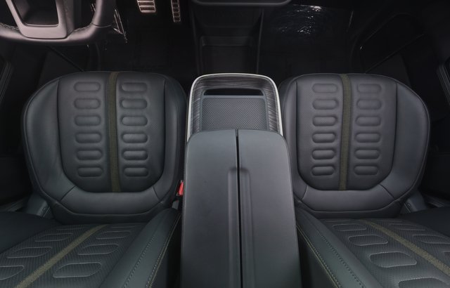 2022 Rivian R1T — photo 20 of 29