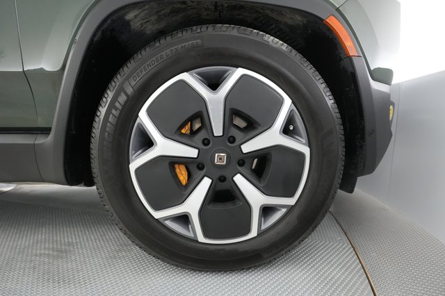 2022 Rivian R1T — photo 14 of 29