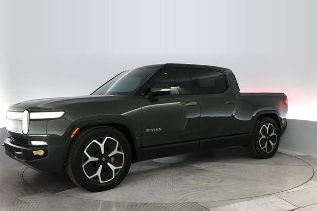 2022 Rivian R1T — photo 11 of 29