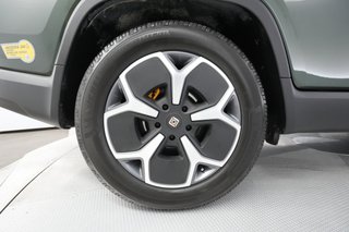 2022 Rivian R1T — photo 15 of 29