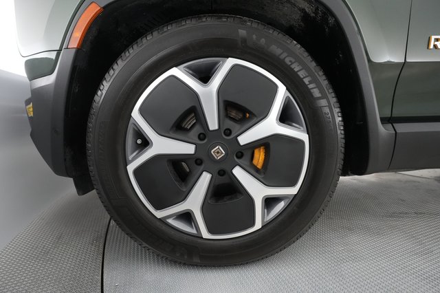 2022 Rivian R1T — photo 12 of 29