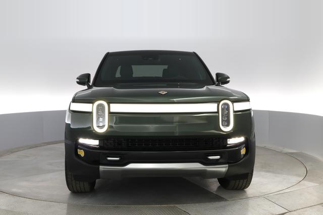 2022 Rivian R1T — photo 6 of 29