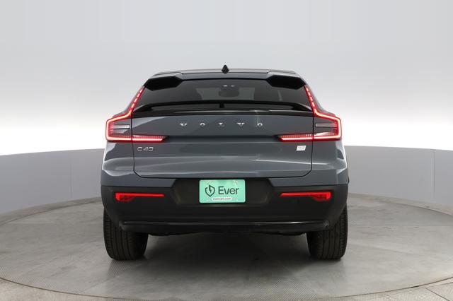 2023 Volvo C40 Recharge — photo 8 of 28