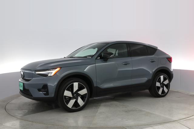 2023 Volvo C40 Recharge — photo 10 of 28