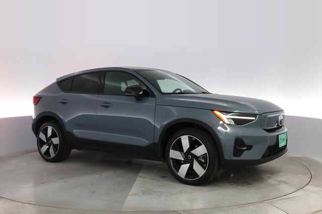 2023 Volvo C40 Recharge — photo 7 of 28