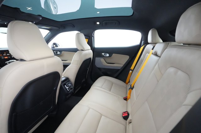 2022 Polestar 2 — photo 18 of 29