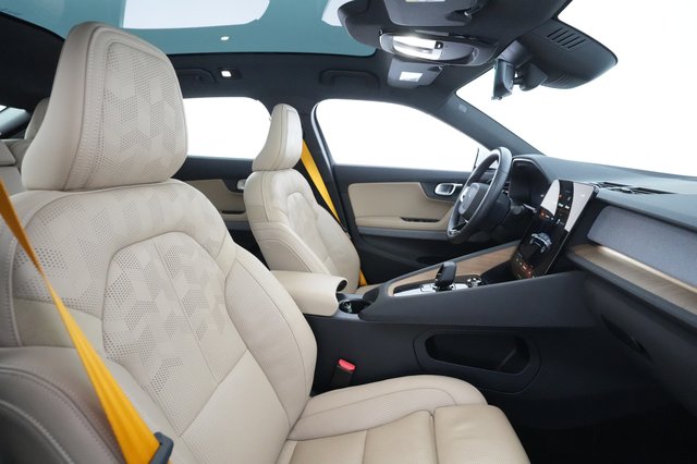 2022 Polestar 2 — photo 19 of 31
