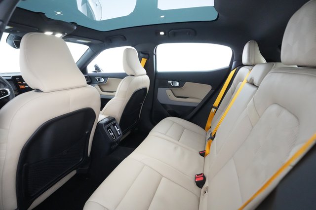 2022 Polestar 2 — photo 18 of 31