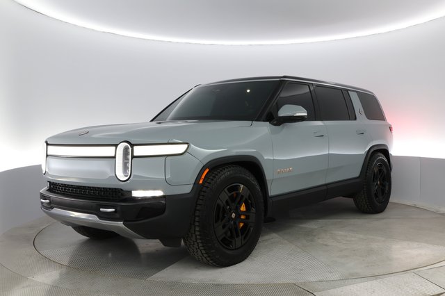 2023 Rivian R1S — photo 5 of 34