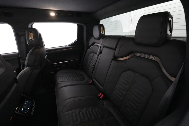 2022 Rivian R1T