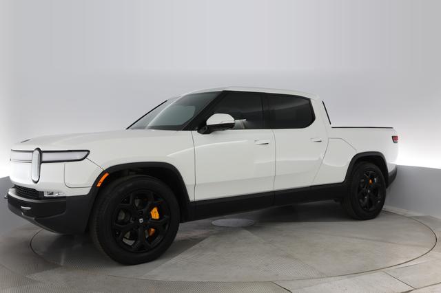 2022 Rivian R1T — photo 10 of 23