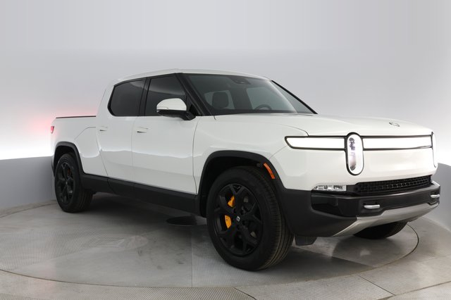 2022 Rivian R1T — photo 6 of 23