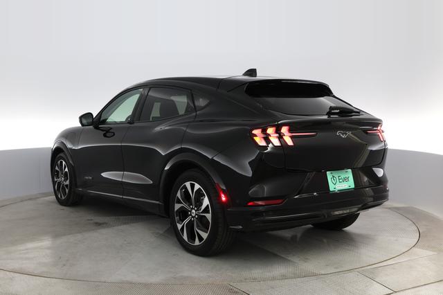 2023 Ford Mustang Mach-E — photo 10 of 32