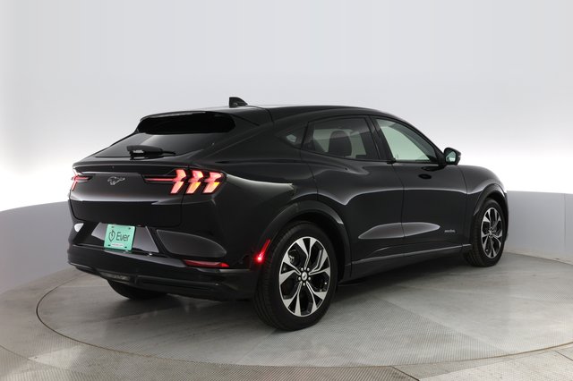 2023 Ford Mustang Mach-E — photo 2 of 32