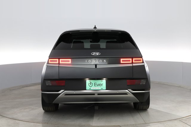 2023 Hyundai IONIQ 5 — photo 8 of 31