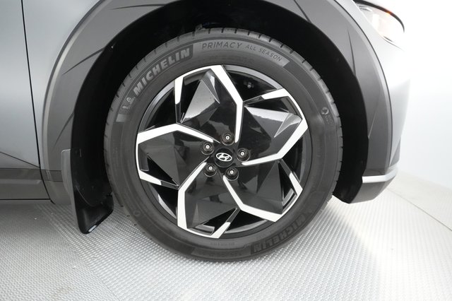 2023 Hyundai IONIQ 5 — photo 13 of 31