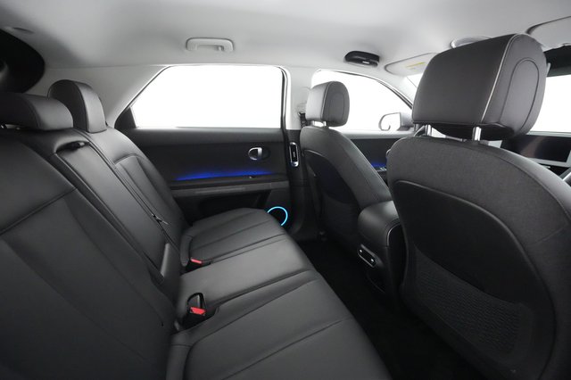2023 Hyundai IONIQ 5 — photo 3 of 31