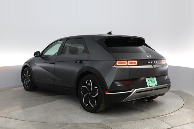 2023 Hyundai IONIQ 5 — photo 9 of 31