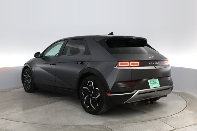 2023 Hyundai IONIQ 5 — photo 9 of 31
